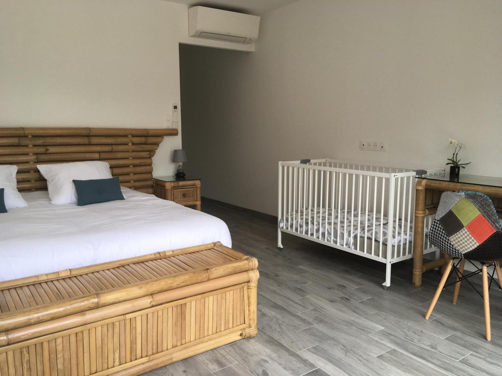 Saugirard Domaine Des Bois Argentes B&B 객실 사진
