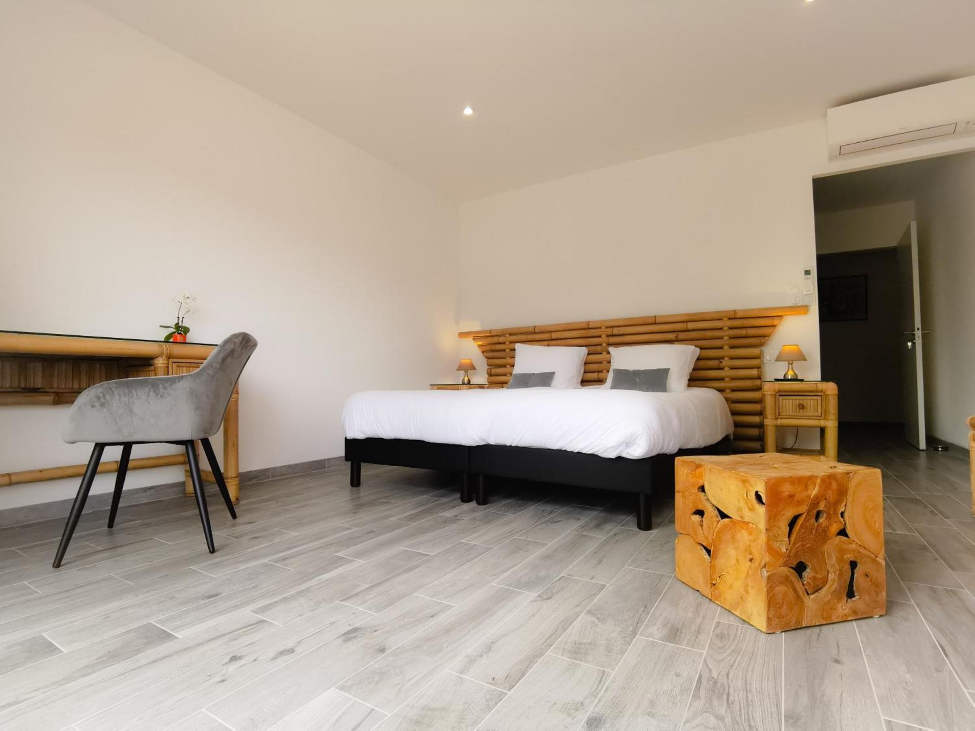 Saugirard Domaine Des Bois Argentes B&B 객실 사진